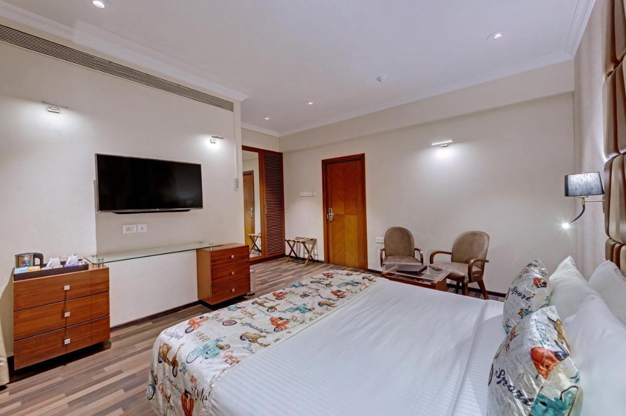Adiva Residency Beacon, Grant Road, Mumbai Hotel Exterior photo